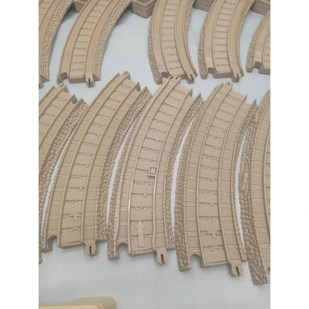 Thomas & Friends Trackmaster Train Tan Curved Riser Tracks And‎ More 18 Items